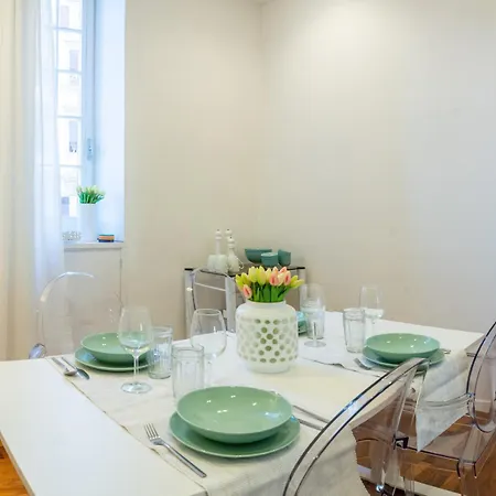 Apartament Cuore Di Piazza Verdi La Spezia